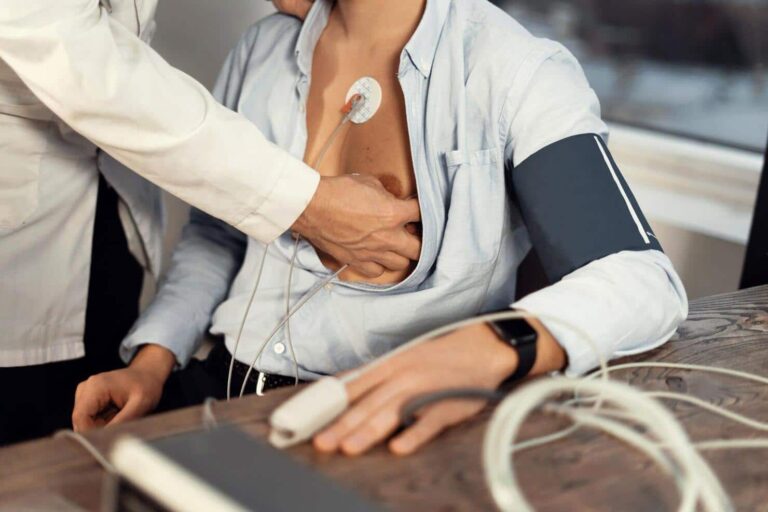 Κολπική μαρμαρυγή: Aίτια, συμπτώματα, διάγνωση και θεραπεία